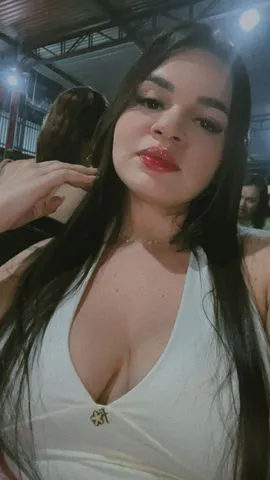 Olá , tudo bem ? Ao me chamar peço que leia a descrição do site ! 
 na cama sou tranquila e sem frescura faço oral e vaginal não faço anal então ao me chamar peço que sejam decididos . Uber de ida e volta por conta do cliente 
