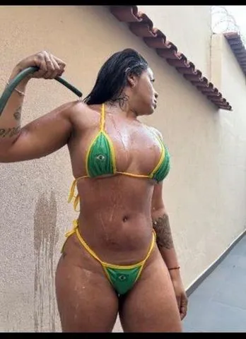 Goze na boquinha,   adoro pau no rabinho estou aqui na rua: Guaiauna n 419 pertinho do Metrô  da Penha  São Paulo.
Sou muito carinhosa,beijo na boca, chupo seu pau bem gostoso sem a camisinha, cobro uma pequena taxinha para isso, cobro a partir de 40,00 ok para chupar sem a Capa . 
Tem estacionamento em frente minha residência.
Amor o meu atendimento é somente em meu local ok,aqui tenho tudo que você precisa.
Te ofereço quarto, banho , toalhas limpas e preservativos, tudo incluso no valor que estou cobrando, vem me conhecer, ahhh tenho mais amigas  e podemos fazer uma deliciosa duplinha a 3 ,e para quem gosta da parte ativa,tenho acessórios deliciosos de silicone , faço com a cinta  ou manual vem conhecer o local aqui é muito discreto e aconchegante para esses encontros gostosos e  secretos,bjos 