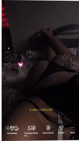 Novinha safadinha gosta de apanhar e levar leitinho estilo namoradinha🔥🔥