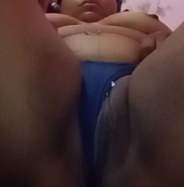 Trabalho com venda de conteúdo 
Vídeos e fotos 
Chamadas de vídeos picantes
Mas se você quiser presenciar a gente pode conversar, adoro fazer um boquete  bem molhadinho, e sentar bem devagarinho...
