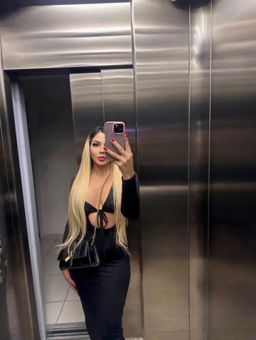 Mais linda ainda pessoalmente! Pode me chamar sem medo amor, vou até você 245704