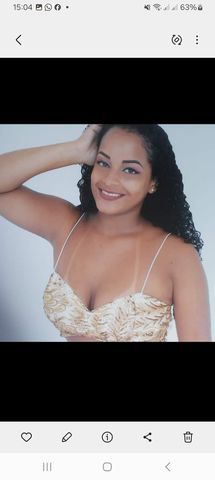 Júlia Garota com local   282553