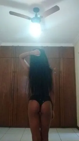 mulheres São Paulo - SP morena 24 anos Olá venha me conhecer adoro beijos e abraços vamos fazer um sexo bem quente.