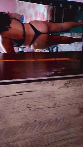 Ruiva , branquinha, apertadinha , boa no que faço 🥵 