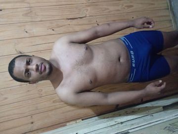 Novinho, moreno, 28 anos, não tenho local atendo motel ou domicílio, atendo só mulheres, gosto de chupar uma bucetinha e comer bem gostoso, gosto sentir prazer e receber uma chupada bem gostosa 