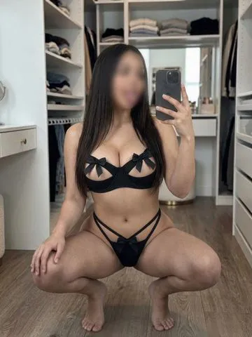 Linda Toda Natural com local discreto , curta temporada em Novo Hamburgo 
Olá, meus amores, sou a Bibiana uma linda acompanhante  toda natural. Estou em curta temporada na cidade, te encantarei com as minhas curvas bem distribuídas. Tenho uma pepeca apertadinha e um cuzinho bem gostoso. Adoro homens casados, experientes e mantenho a total descrição para que retorne muitas vezes . Atendimento diferenciado e completo como você jamais viu na região. Estou atualmente localizada em um local discreto só esperando pela sua visita Para marcar, basta me chamar no WhatsApp que te passo todas as informações necessárias para fazer a sua visita…