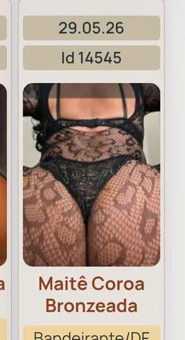 Coroa estilo namoradinha sem frescuras 
Carinhosa ,safadinha 
Realizo alguns tipos de massagem 
Vem gozar bem gostoso!