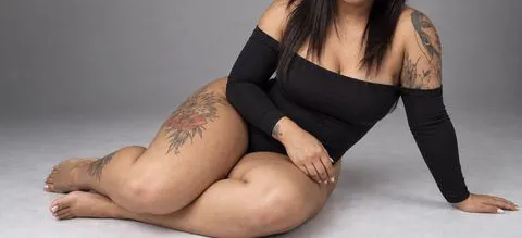 Amores tenho local disponível para atender vocês para mais informações me chamar no WhatsApp pois tem algumas restrições e vamos a combinar