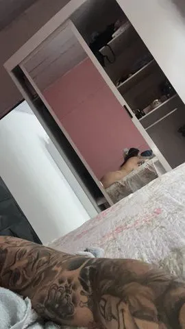 Olá , tudo bem ? Ao me chamar peço que leia a descrição do site ! 
 na cama sou tranquila e sem frescura faço oral e vaginal não faço anal então ao me chamar peço que sejam decididos . Uber de ida e volta por conta do cliente 
Não tenho local