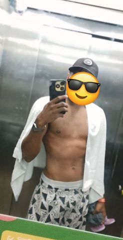 Olá vamos realizar seus desejos e horário vagos chama_se somente por watizaap , atendo casais , sou masculino e sua nifeta 🤭