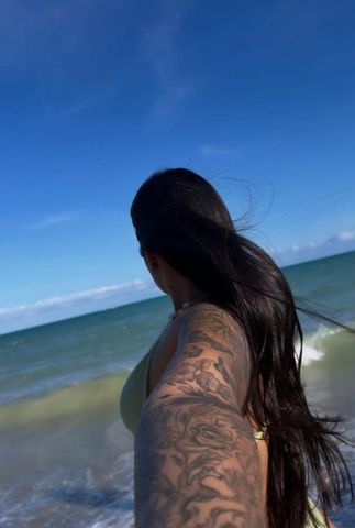 Oi meu amor estou disponível hoje   tenho meu próprio local não é cheio de meninas apenas eu lugar grande e limpo organizado e muito muito discreto fica bem na Avenida 
Moro sozinha e tambem vou a moteis em todo recife, realizo chamada de vídeo.
atendo casal e se tiver você e seu amigo, topo também. Aproveite...