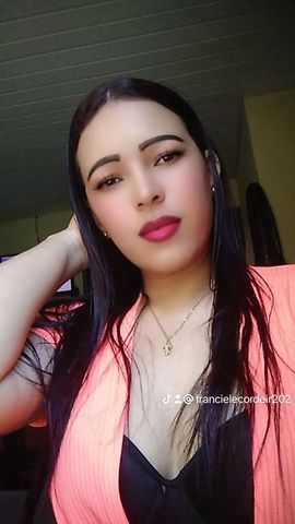 Companheira calma e gosto de tudo certo 