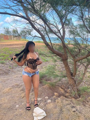 Olá meus amores, eu sou uma gata super gostosa, corpo escultural e muito safada. Sou uma acompanhante e tenho 20 aninhos. Se procura uma acompanhante que vai te dar muito tesão entre quatro paredes, além de ter um charme que te agrada totalmente na cama, vamos curtir um bom sexo juntos.
Sou bem tranquila, sem pressa, e liberal. Eu sou uma safadinha, posso realizar seu desejos, sou doce meiga e gosto de exitar e ser exitada pronta para levar você a loucura.
Eu tenho local discreto, organizado, limpo e climatizado.