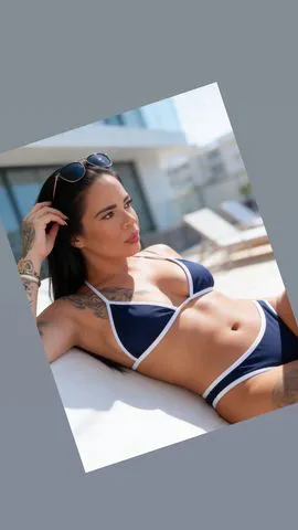 Atendo sozinha local discreto cuzinho macio sem frescura estilo namoradinha garganta profunda anal gostoso sem regular posições realizo fetiches dominação trabalho com massagens relaxante muscular ventosa tântrica nuru tailandesa prostática peniana,inversão entre outros 
Sou bonita cheirosa pele macia corpo bem cuidado faço estilo natural tudo podi acontecer só depende de vc Adoro beijos e carícias bastante oral o principal minha boquinha e bem gulosa faço face fuck oral até o final sugo todo seu leite vem tenho local sozinha com garagem não.sou fake sou apenas uma gata manhosa querendo muita pica nesse rabinho minha bucetinha piscando e mordendo seu cacete vou ti levar a loucura 