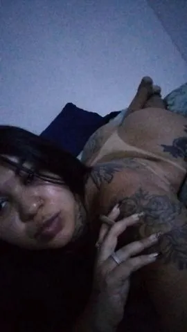 Oi mores,
Uma morena estilo mulherão , educada,cheirosa, simpática e cheia de tesão !
Gosto de fazer o oral  bem babadinho sem camisinha (dependendo da higiene)
Faço todas as posições, anal tbm faço porém depende do tamanho
Não sou apressada, gosto de satisfazer o cliente.

Faço massagem trântrica e relaxante, 
Faço chamada vídeo tbm, atendimento virtual e presencial.
Tô esperando você, NÃO TENHO LOCAL ATENDIMENTO EM MOTÉIS OU POUSADAS.