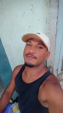 No meu atendimento gosto de proporcionar um momento gostoso e fazer a pessoa se sentir a vontade. Me chama no WhatsApp, vamos conversar e marcar nosso encontro.