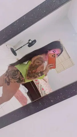 Atendo a madrugada inteira. Seios grandes e naturais 