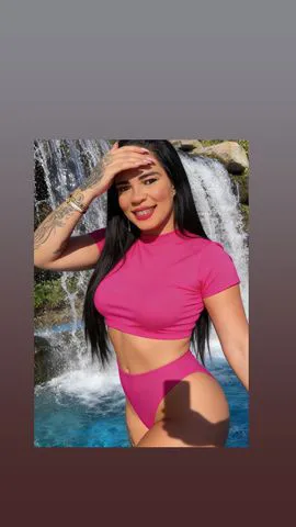 Atendo sozinha local discreto cuzinho macio sem frescura estilo namoradinha garganta profunda anal gostoso sem regular posições realizo fetiches dominação trabalho com massagens relaxante muscular ventosa tântrica nuru tailandesa prostática peniana,inversão entre outros 
Sou bonita cheirosa pele macia corpo bem cuidado faço estilo natural tudo podi acontecer só depende de vc Adoro beijos e carícias bastante oral o principal minha boquinha e bem gulosa faço face fuck oral até o final sugo todo seu leite vem tenho local sozinha com garagem não.sou fake sou apenas uma gata manhosa querendo muita pica nesse rabinho minha bucetinha piscando e mordendo seu cacete vou ti levar a loucura 