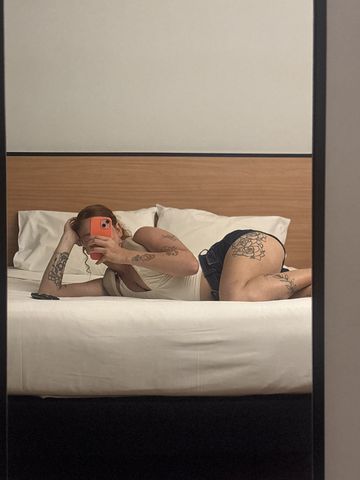 Ruiva natural, fitness e divertida!.
Prontinha para nosso encontro !!