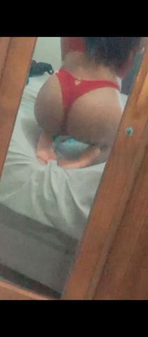 Não gosto de sexo selvagem. Faço sexo oral, beijo na boca, estilo namoradinha, se ficar interessado chama no meu whatsapp pra fazermos aquele sexo gostoso. 62981190932