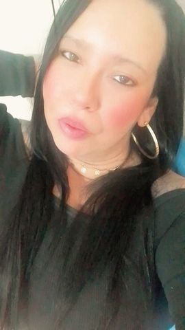 Me chamo Gaby, tenho 37 anos,corpo de curvas generosas e todo natural,bumbum bem grande e coxas grossas. Sou uma gordinha gostosa no estilo

Simpática, atenciosa, educada, com a pele macia, cheirosa e quente. Te deixo super a vontade e relaxado, adoro encontrar homens e casais bem higiênicos e de bom gosto.

Faço um atendimento de qualidade, onde tudo acontece de forma natural e espontânea, estilo namoradinha.