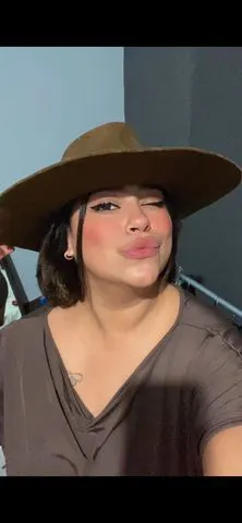 Hanna Novaes com local 24 horas disponível  385656