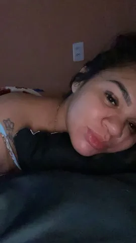 Olá , tudo bem ? Ao me chamar peço que leia a descrição do site ! 
 na cama sou tranquila e sem frescura faço oral e vaginal não faço anal então ao me chamar peço que sejam decididos . Uber de ida e volta por conta do cliente 
Não tenho local