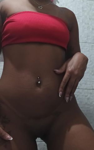 educada e reservada. Tenho corpo bem cuidado e me apresento sempre limpa e perfumada. Meu atendimento é tranquilo e sigiloso, com boa conversa, atenção e respeito.

Valorizo higiene, discrição e um clima confortável, oferecendo uma companhia agradável e profissional.