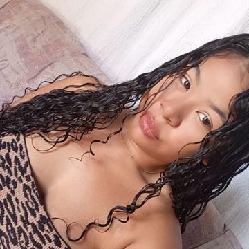 Oi amores, meu nome é Maria Eduarda. O meu atendimento é completo, faço de tudo sem frescura, gosto de tratar todos(a) meus clientes, da forma educativa, não tenho pressa por nada e nem com nada, para mais informações, é só me chamar !!!