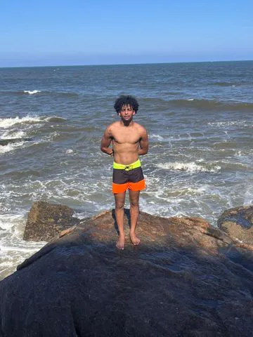 Me chamo guilherme 
Zona sul Jabaquara 
Só chamar 
Atendo hotel, motel 