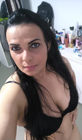 Número para contato no WhatsApp: 12 98837-7120 
Com muito prazer que te convido a me conhecer um pouco mais, meu nome larissa bbzinha e tenho 30 anos, sou uma linda acompanhante muita tranquila, atenciosa e  muito safada na cama. sem frescura.
Venha satisfazer os seus desejos mais íntimos comigo, atendo homens casados  e casais, então venha aproveitar que estou cheia de disposição para te levar ao delírio e
 curtir os melhores momentos de prazer, juntos  atendimento , somente em motel