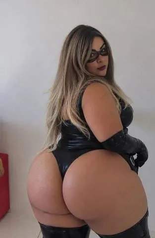 Ola amores trabalho com chamada de vídeo, me mostro me masturbo e fico de posições que vc pedir venha gozar gostoso, chama no WhatsApp , prometo te enlouquecer, tenho bunda GG e uma bucetinha liza e grande além de seios fartos,, vem gozar pra me bb