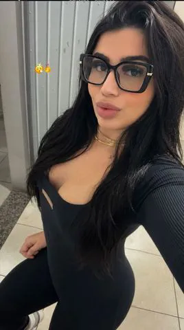 Cara de safada, intensa e pronta para te satisfazer. 373723