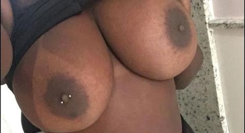  Leia o anúncio!!Olá me chamo Andressa sou de Guarulhos Villa Rio atendo somente na região de Guarulhos  no meu atendimento eu faço anal faço a namoradinha e squirt consultar valores ok!!!! sem frescura realizo alguns fetches eróticos faço beijo grego chamadas de vídeo sensual tenho local próprio mais se o cliente quiser ir a um motel aqui na minha próximo podemos ir por conta do cliente ok meu atendimento é das 10 às 23 horas com hora com hora marcada ok de segunda a sábado ops pra avisar que todas essas coisas que estão no anúncio serão cobrados valores diferentes ok atenção não atendo casais 