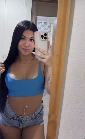 Novatinha na Área, cheia de prazer pra te dar! 🔥 Tá curioso? Vem no meu privado que te deixo louco... 🔥🤤