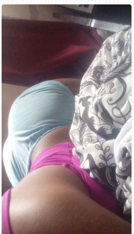 Estou de volta por aqui 😉Morena magrinha pronta pra lhe satisfazer,nao tenho local 