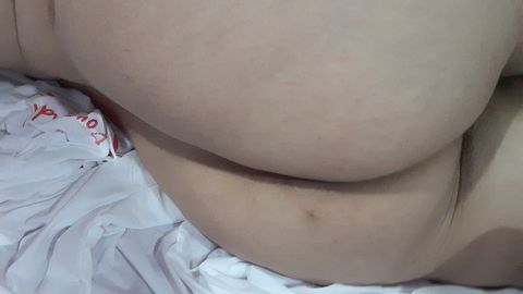 Coroa gulosa ,trabalho com massagem, faço oral bem babadinho ,atendo casais e trabalho com pernoite ,faço inversão, beijo grego e realizo fetiches ,vem me conhecer sou bem safadinha 