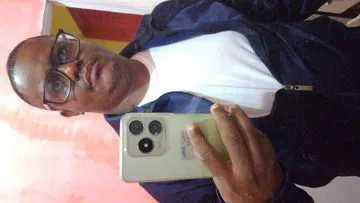 Sou casado e quero uma amante, Somente mulheres saudáveis.
Faço exames médicos na clínica da sua preferência a fim de provar minha saúde 
Sou tranquilo e quero uma amante pq preciso sair da rotina 