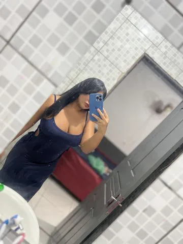 Oii tudo bem? Meu  chamo Millena tenho 23 sou nova aqui no apps, vamos se conhecer pessoalmente posso te certeza que vou fazer vc relaxar e goza bem gostoso.
Tenho local amor 🙈