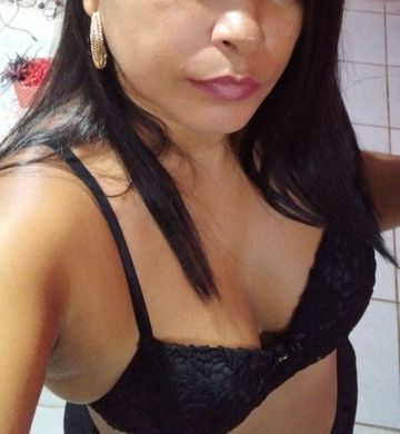 Ola meus amores ,me chamo Brunna . Atualmente atendo em Teresina.  Estou pronta para dar prazer aos meus amores. Sou carinhosa  deixo o cliente a vontade. Não tenho frescuras. Faço oral e vaginal. Anal preço a combinar.  Cheirosa, educada e apertadinha. Não perca tempo tire umas horinhas de prazer comigo.  Não irá se arrepender.  Atendo zona sul ( moteis). Em outras regiões uber por conta do cliente. Atendo em moteis e hoteis.  Bjocas amores.

