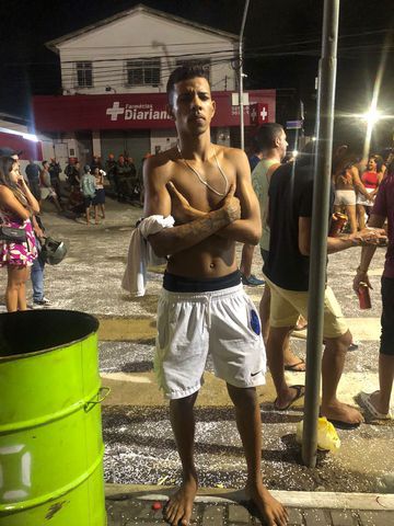 Que saber mais sobre Mim entra em contato 