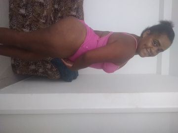 Não faço anal  Faço vídeo chamada sou maneira se for pra conversar no WhatsApp nem me chame