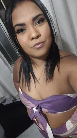 Morena quente, carente e manhosa pra vc se divertir... 