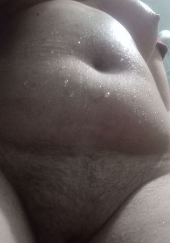 Adoooro mamar bem gostoso e sou muito carinhosa !