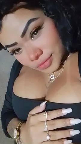 Disponível 24 hrs / venda de conteúdos e acompanhante presencial.
Só vem no pv se vc tiver dinheiro por favor
Uber de ida e volta por conta do cliente 
Não tenho local de atendimento então fica por conta do cliente o local.