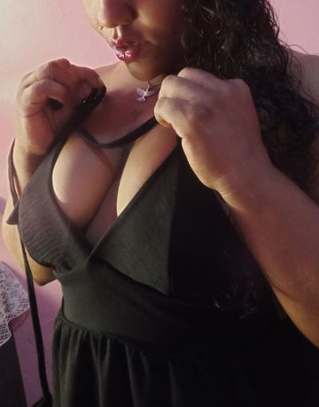 Trabalho com venda de conteúdo 
Vídeos e fotos 
Chamadas de vídeos picantes
Mas se você quiser presenciar a gente pode conversar, adoro fazer um boquete  bem molhadinho, e sentar bem devagarinho...
