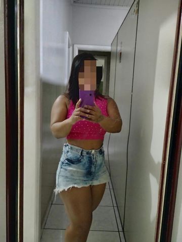 Bianca safadinha adoro dar o cuzinho bem apertadinho oral bem babadinho sou estilo namoradinha beijo na boca chupo bem gostoso faço beijo grego inversão chuva dourada sem frescura massagem relaxante gozadinha na boca faço vídeo chamada vendo conteúdo 