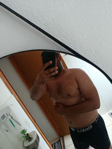 Estou acostumado a sair com casais , solterias, etc. Venho proporcionar experiências maravilhosas com todo respeito e sigilo, profissional e pessoal. Me chama no Whatsapp. ATIVO SEM MIMIMI. SOU BEM SAFADO. Proridade para quem mora na zona Leste de Brasília. Para mais de 15 km cachê aumenta.