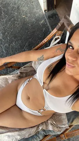 Prazer Juliana, sou nova na cidade vem gozar gostoso 