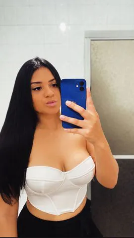 Bruna Mendes  370834